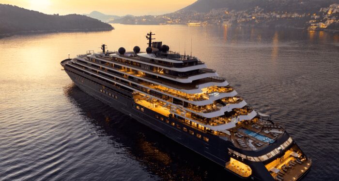 Ritz-Carlton Yacht Collection News - Luminara Completes Float Out